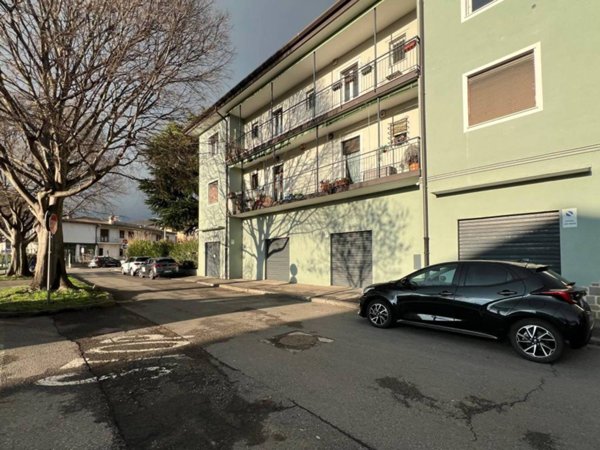 intera palazzina in vendita a Brescia in zona Chiusure