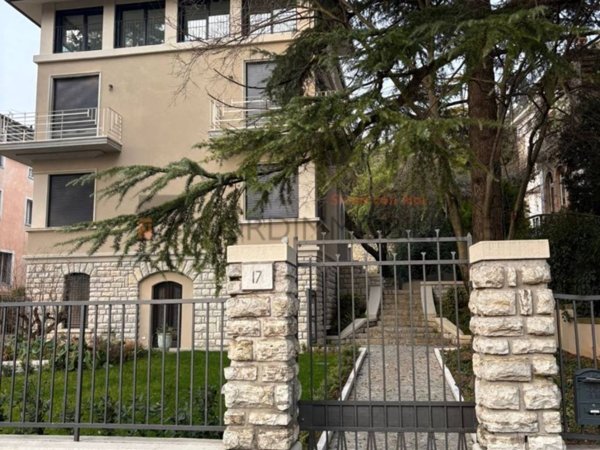 appartamento in vendita a Brescia in zona Porta Venezia