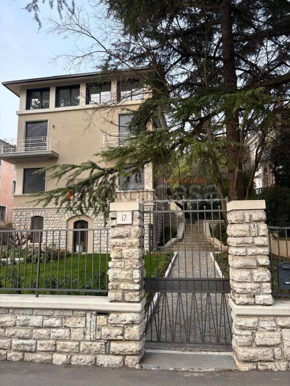 appartamento in vendita a Brescia in zona Centro Storico