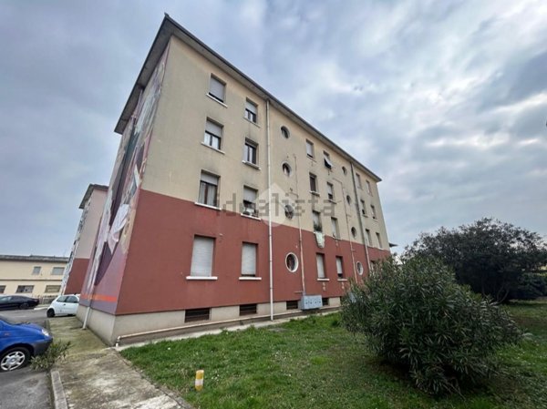appartamento in vendita a Brescia in zona Quartiere Primo Maggio