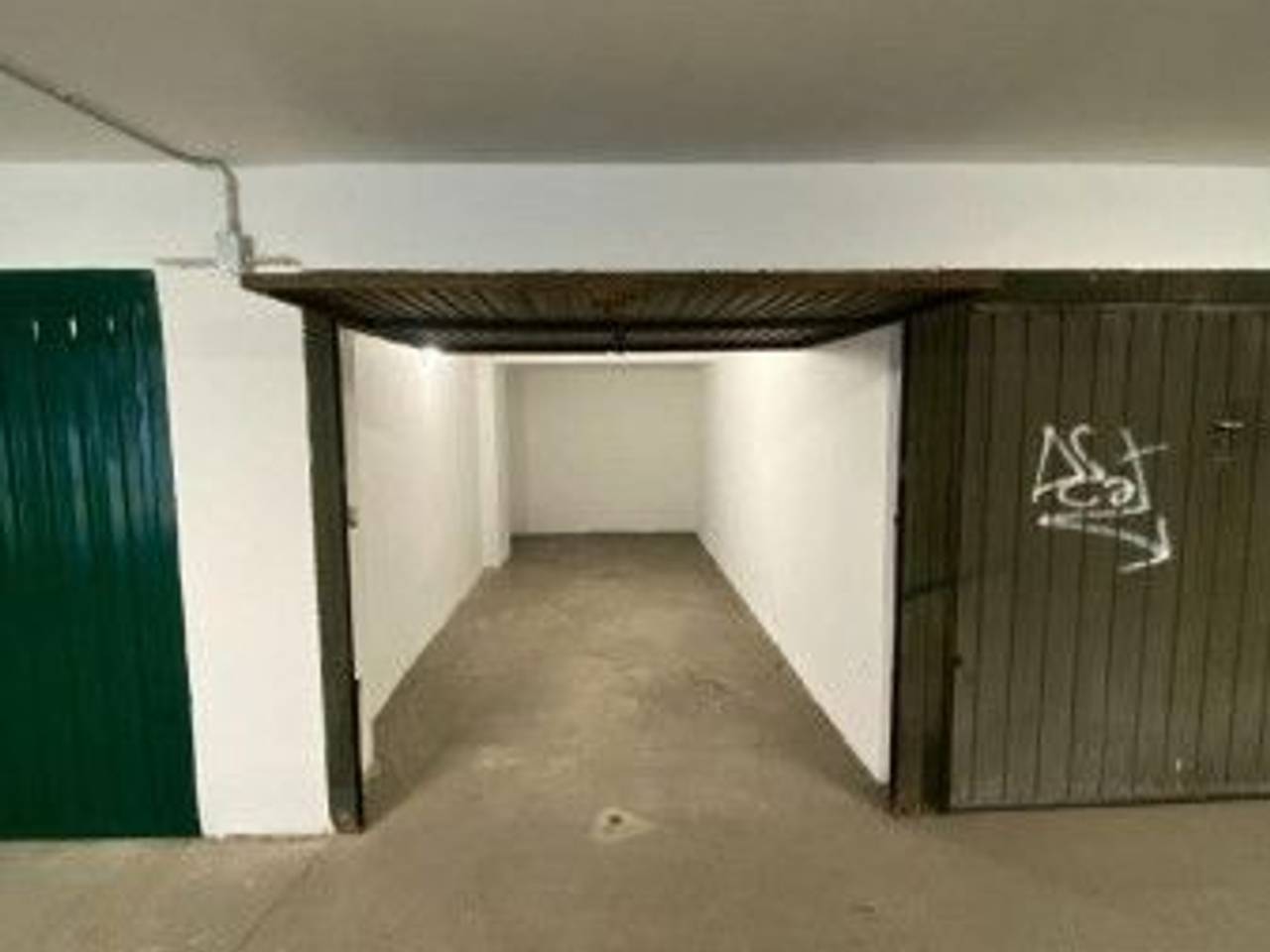 negozio in vendita a Brescia in zona Villaggio Prealpino