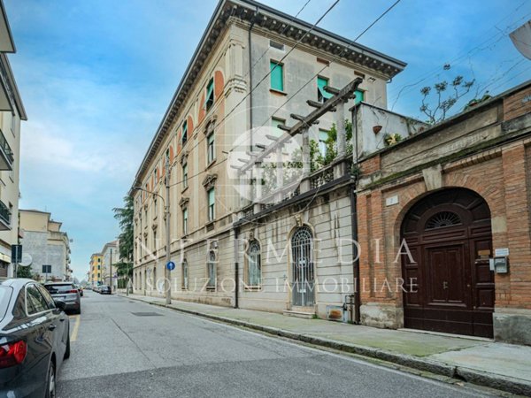 appartamento in vendita a Brescia in zona Volta