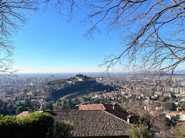 casa indipendente in vendita a Brescia in zona Porta Venezia