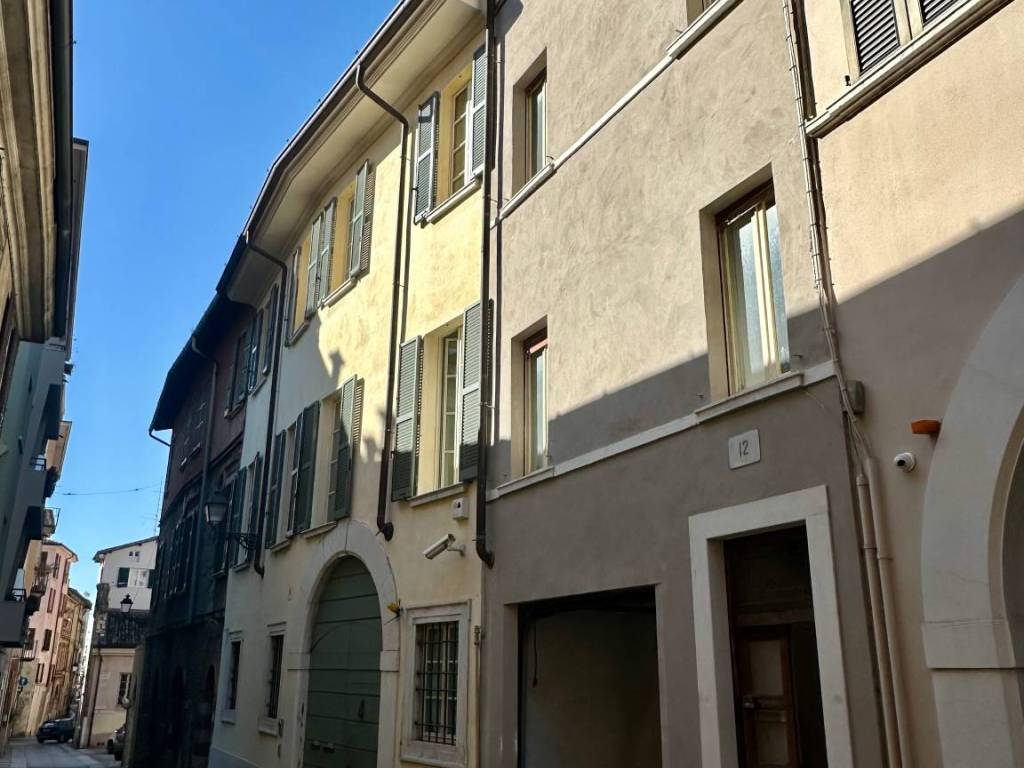 casa indipendente in vendita a Brescia in zona Centro Storico