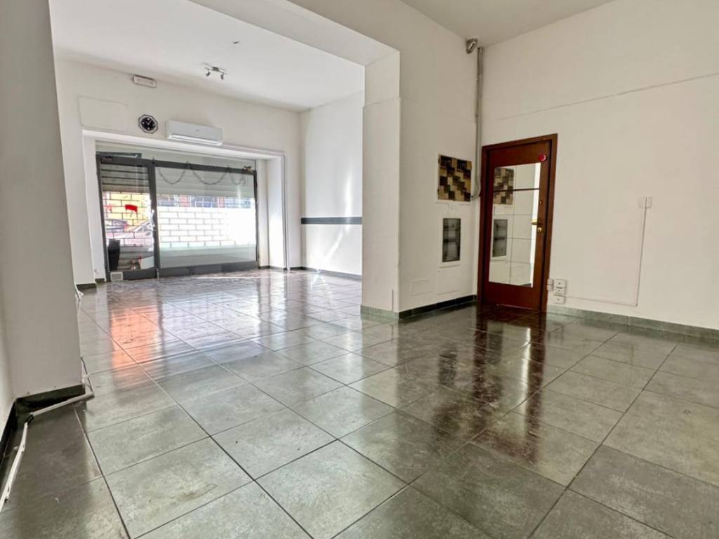 negozio in vendita a Brescia in zona Centro Storico