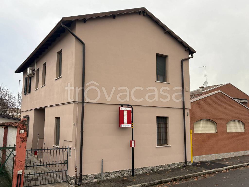 casa indipendente in vendita a Brescia in zona Folzano