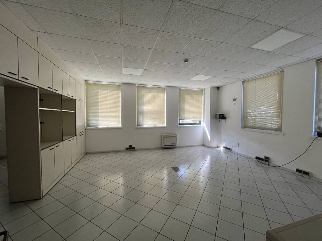 ufficio in vendita a Brescia in zona Sant'Eufemia