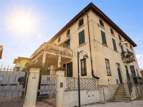 appartamento in vendita a Brescia in zona Folzano