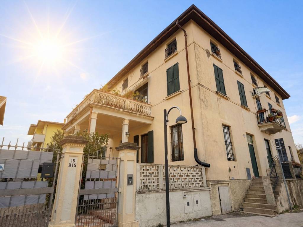 appartamento in vendita a Brescia in zona Volta