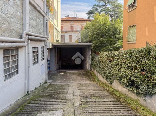 locale di sgombero in vendita a Brescia