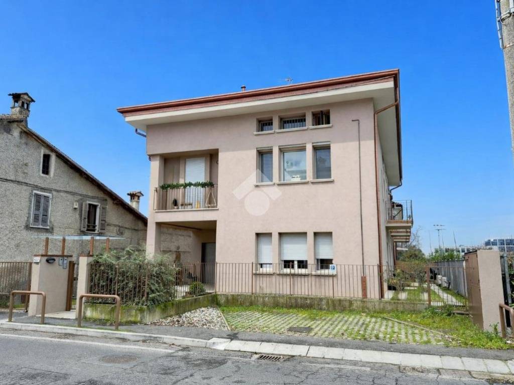 appartamento in vendita a Brescia in zona Chiusure