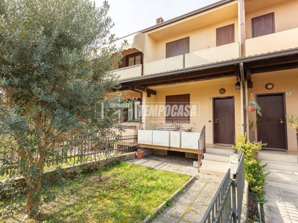 casa indipendente in vendita a Brescia in zona Urago/Mella