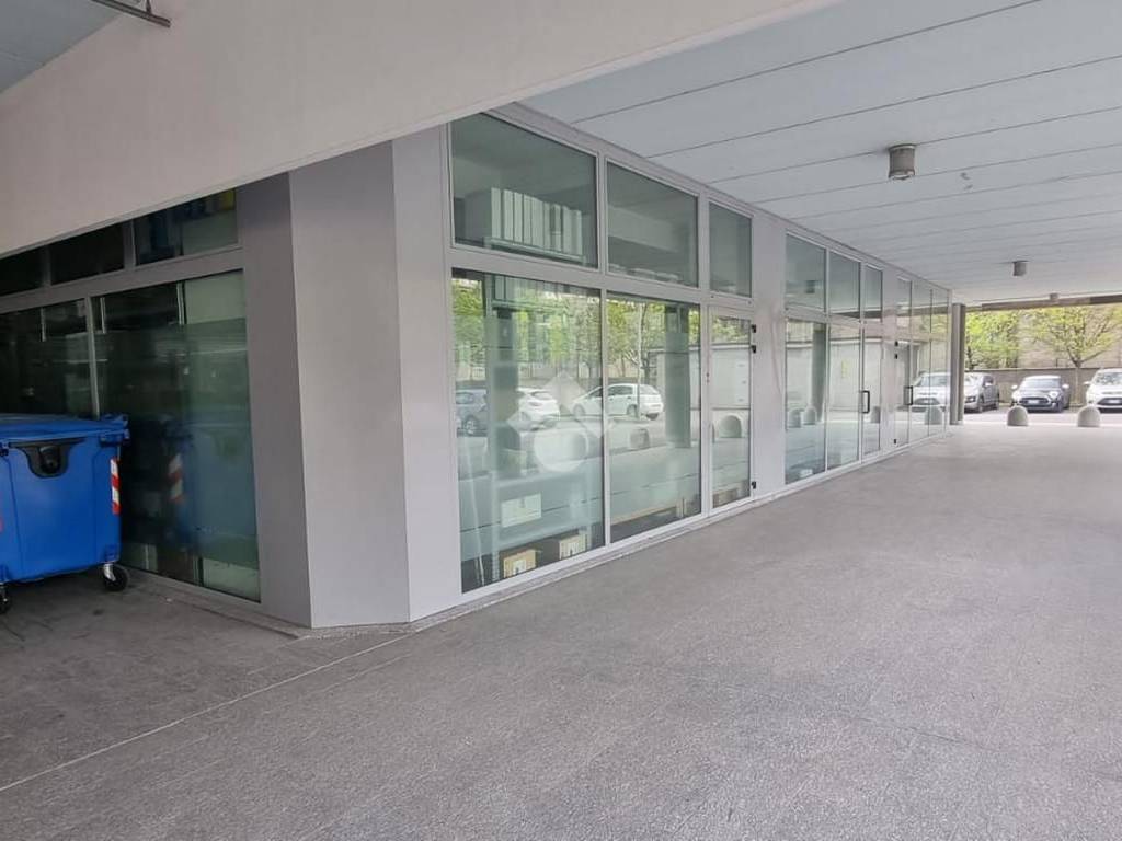 ufficio in vendita a Brescia in zona Volta