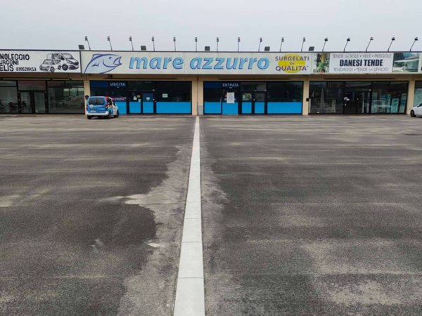 negozio in vendita a Brescia in zona Chiusure