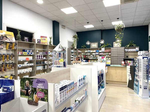 negozio in vendita a Brescia in zona Mompiano