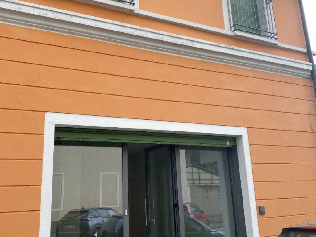 ufficio in vendita a Brescia in zona Chiusure