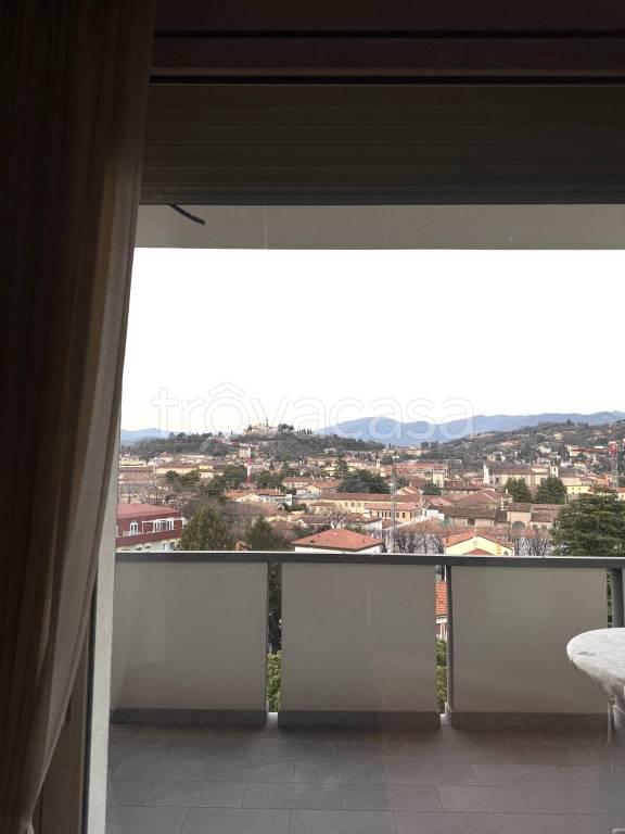 appartamento in vendita a Brescia in zona Centro Storico