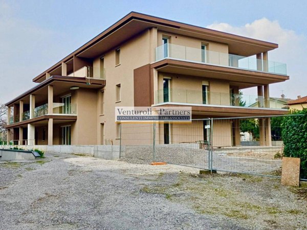 appartamento in vendita a Brescia in zona Quartiere Primo Maggio