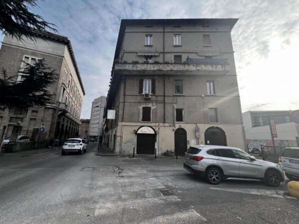 casa indipendente in vendita a Brescia in zona Centro Storico