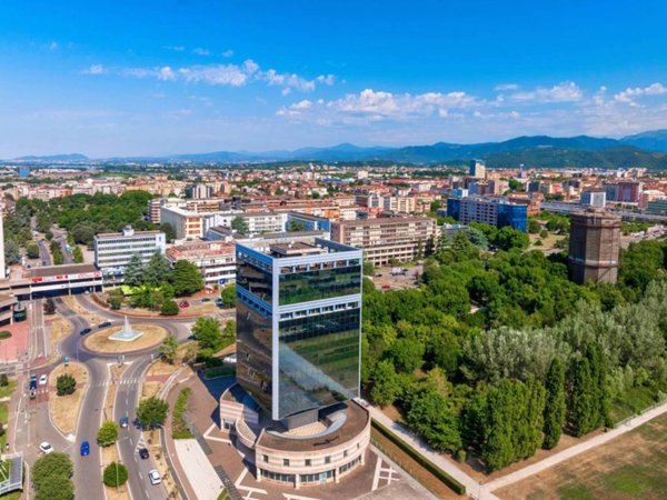 ufficio in vendita a Brescia in zona Volta