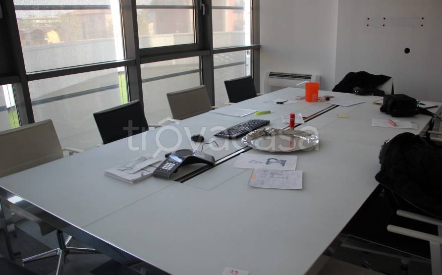 ufficio in vendita a Brescia in zona Chiusure