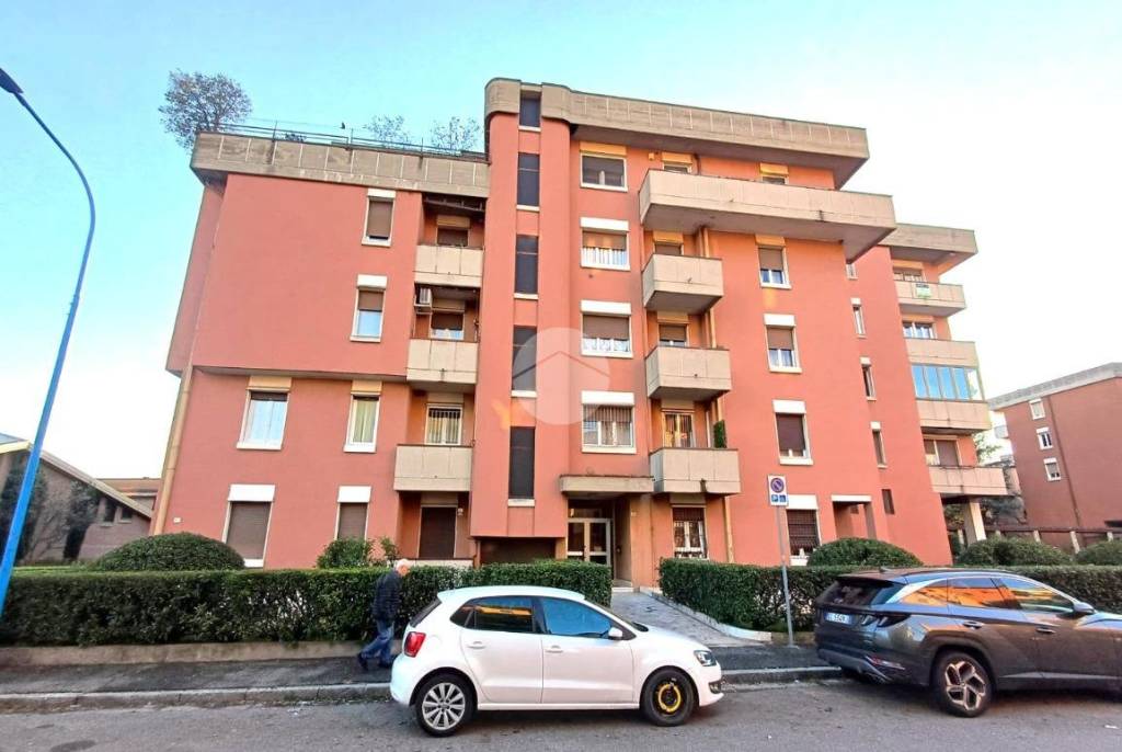 appartamento in vendita a Brescia in zona Lamarmora