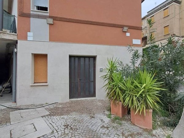 ufficio in vendita a Brescia in zona Porta Venezia