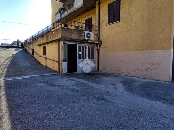 locale commerciale in vendita a Brescia in zona Chiusure