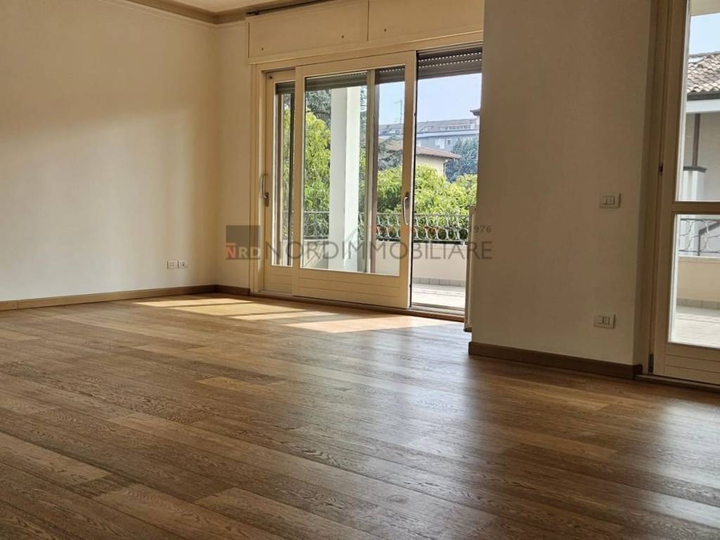 appartamento in vendita a Brescia in zona Mompiano