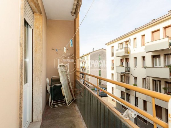 appartamento in vendita a Brescia in zona Quartiere Primo Maggio