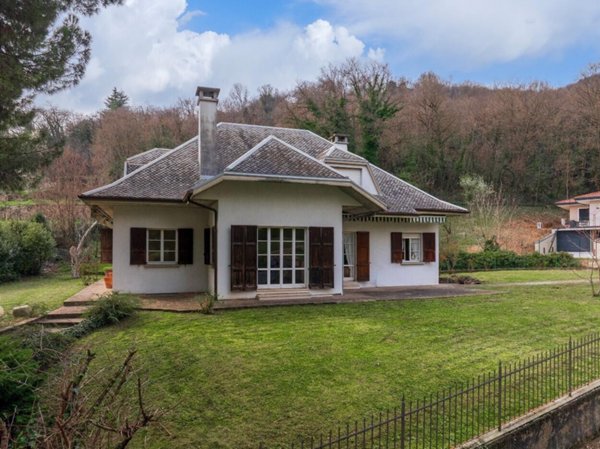 casa indipendente in vendita a Brescia in zona Urago/Mella