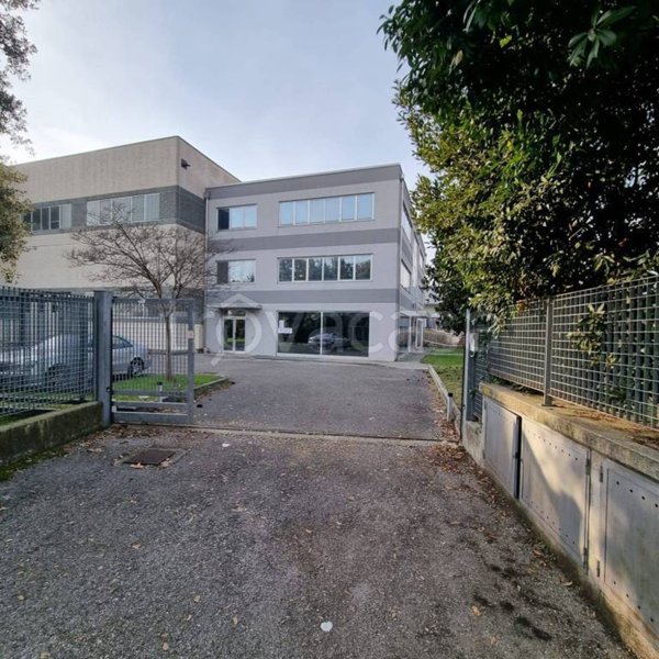 ufficio in vendita a Brescia in zona Sant'Eufemia