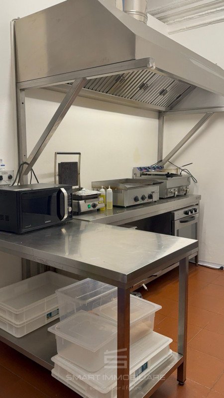 negozio in vendita a Brescia in zona Centro Storico