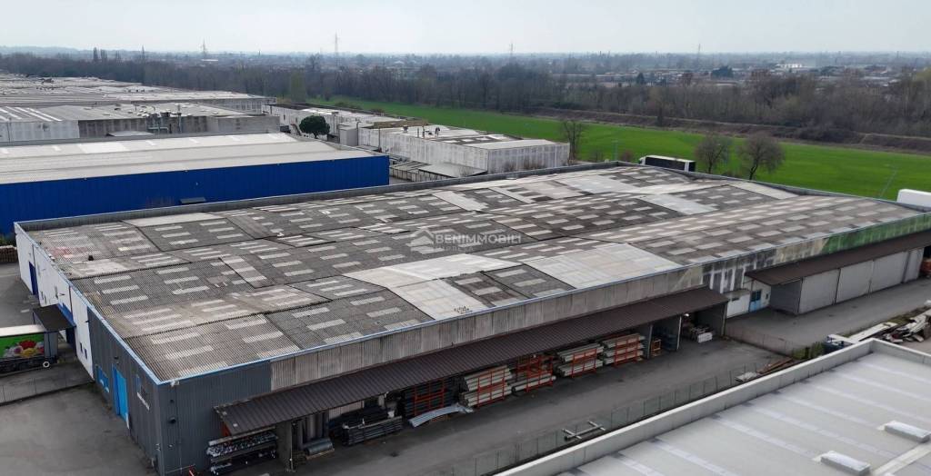 capannone in vendita a Brescia in zona Fornaci