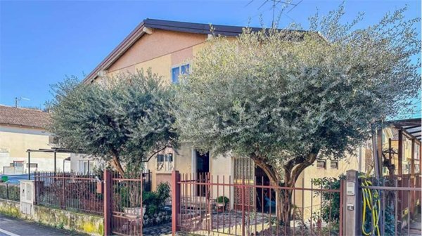 casa indipendente in vendita a Brescia in zona Villaggio Prealpino