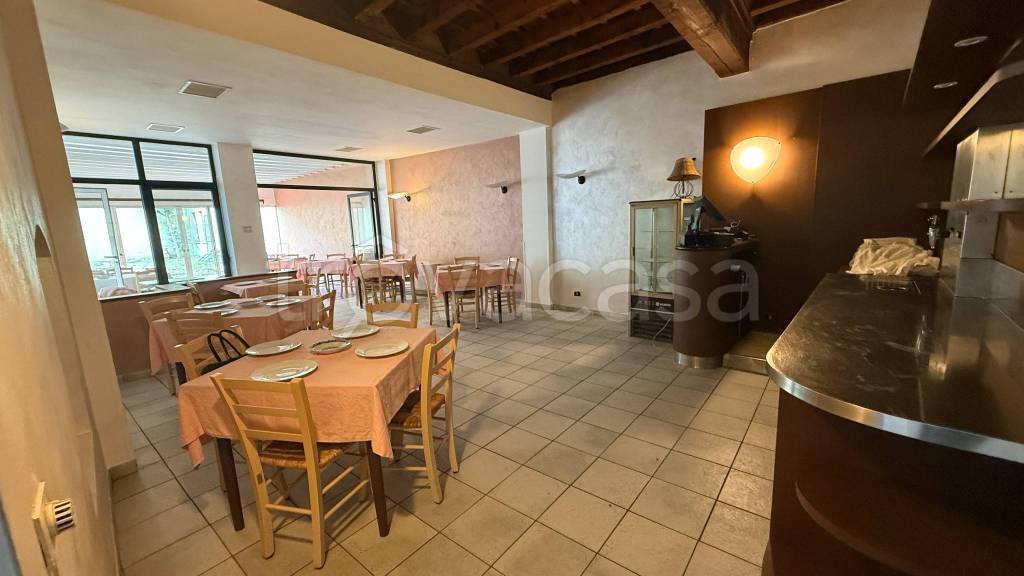 negozio in vendita a Brescia in zona Centro Storico