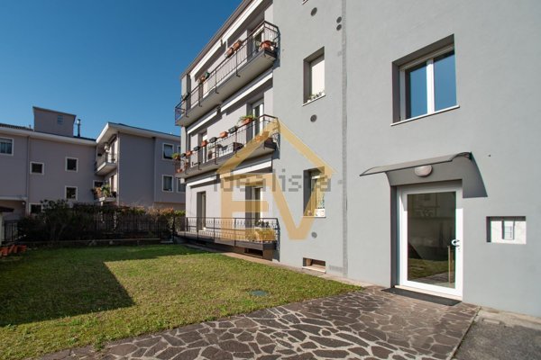 appartamento in vendita a Brescia in zona Sant'Eufemia