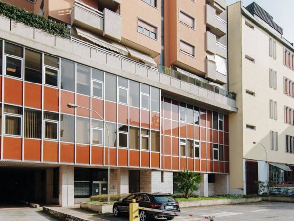 negozio in vendita a Brescia in zona Volta