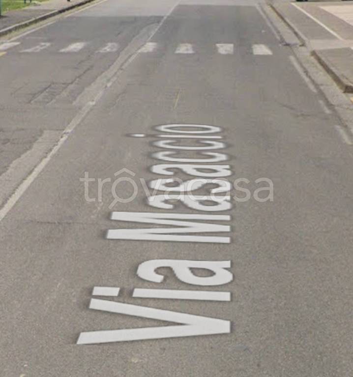 locale commerciale in vendita a Brescia in zona San Polo