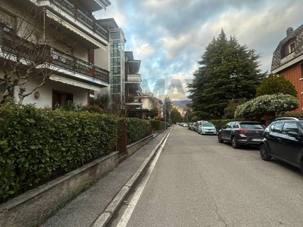 appartamento in vendita a Brescia in zona Mompiano