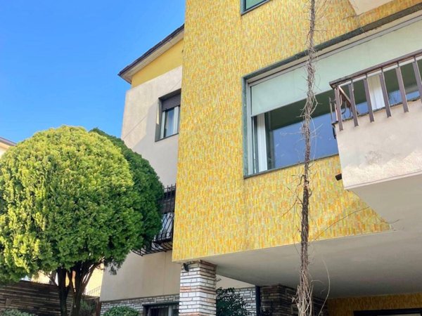 appartamento in vendita a Brescia in zona Porta Venezia