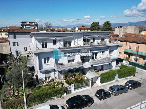 appartamento in vendita a Brescia in zona Volta