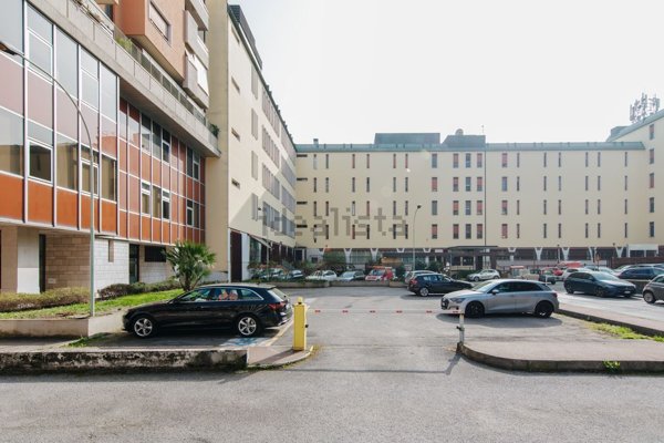 ufficio in vendita a Brescia in zona Volta
