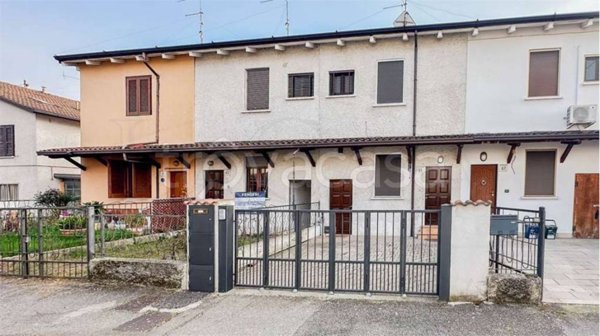 casa indipendente in vendita a Brescia in zona Villaggio Badia