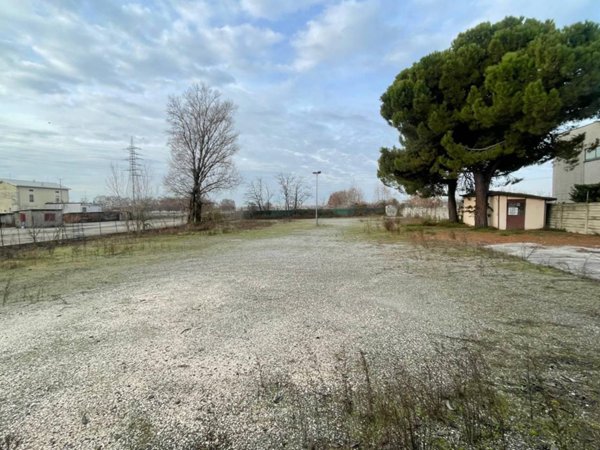 terreno edificabile in vendita a Brescia in zona Lamarmora