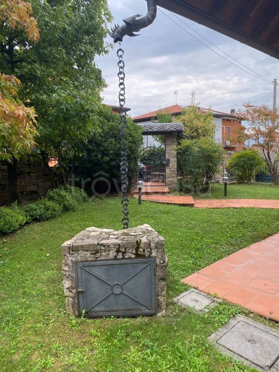 casa indipendente in vendita a Brescia in zona Urago/Mella