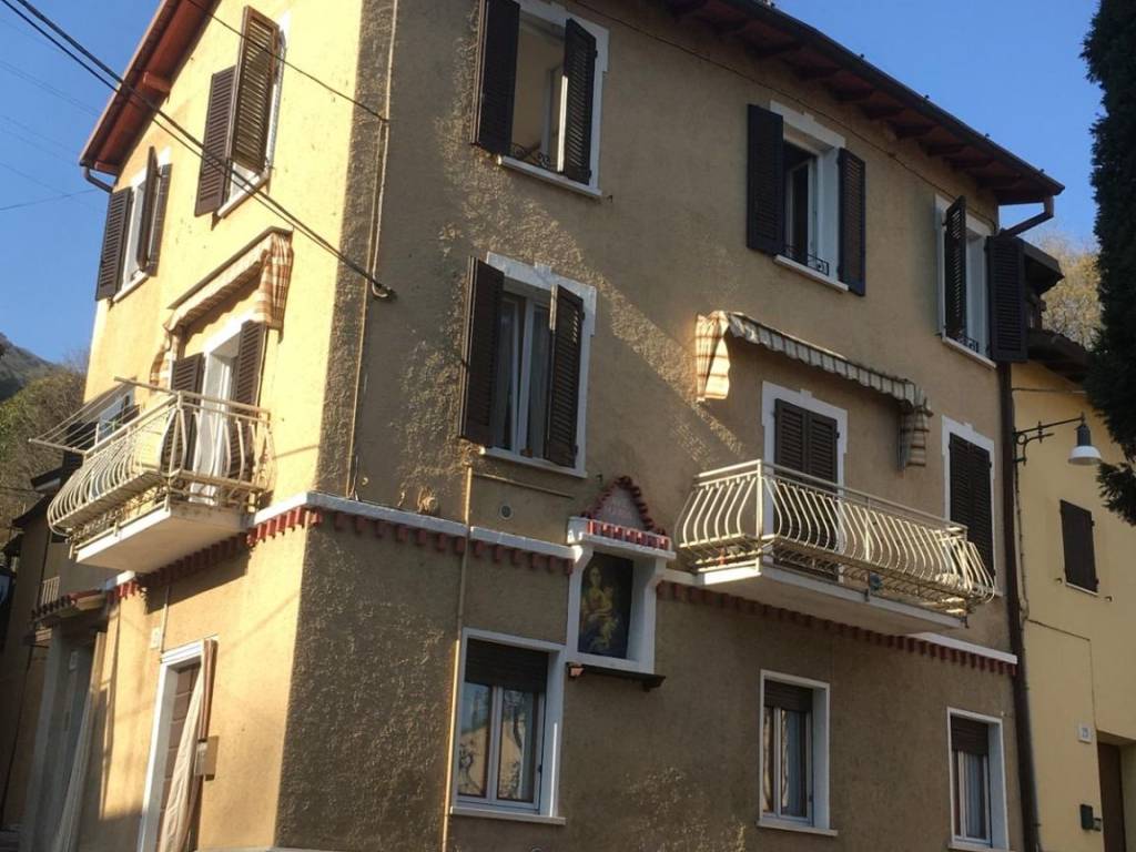 casa indipendente in vendita a Brescia in zona Caionvico