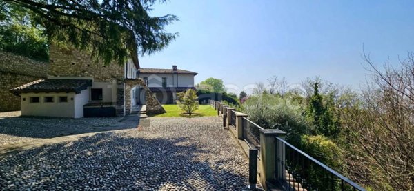 casa indipendente in vendita a Brescia