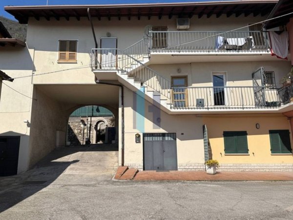 casa indipendente in vendita a Brescia in zona Caionvico