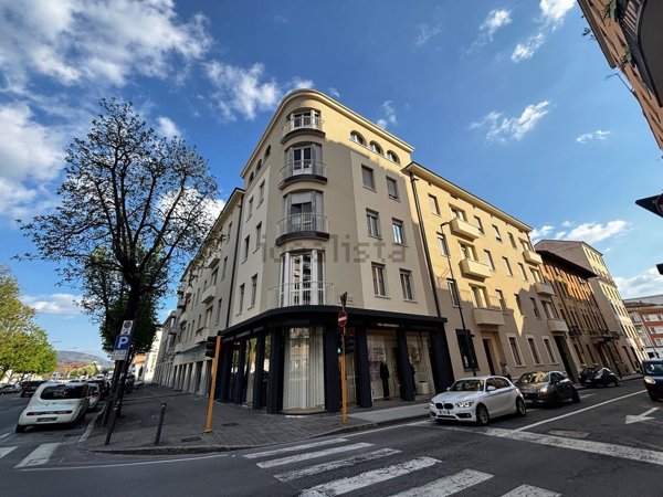 appartamento in vendita a Brescia in zona Centro Storico